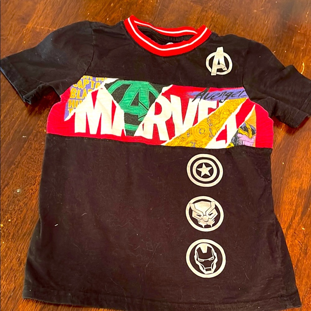 Marvel Black and Red Superhero Emblem T-Shirt